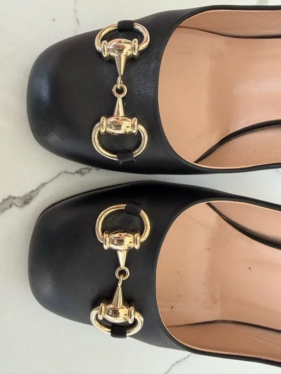 Gucci Black Leather Pump with Gold Horsebit Accent - Picture 7 of 8